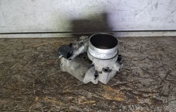 Audi A6 S6 C5 4B Throttle valve 06B133062B