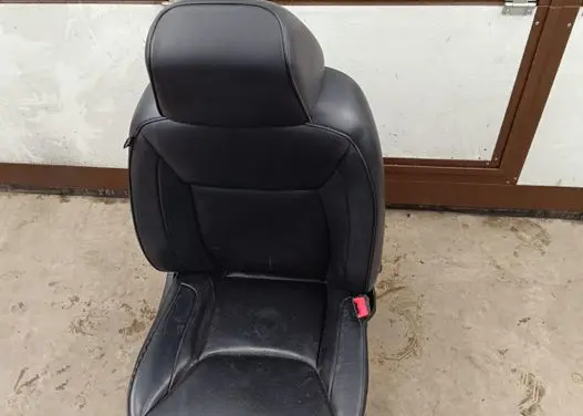 Lancia Thema Front passenger seat 