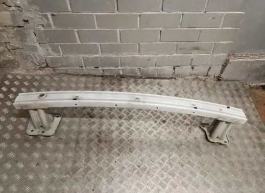Opel Vivaro Front bumper cross member 752101525R 93866989