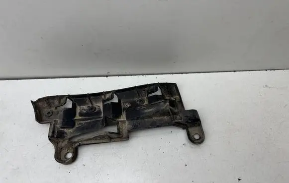 Volkswagen Caddy Rear bumper mounting bracket 2K0807393