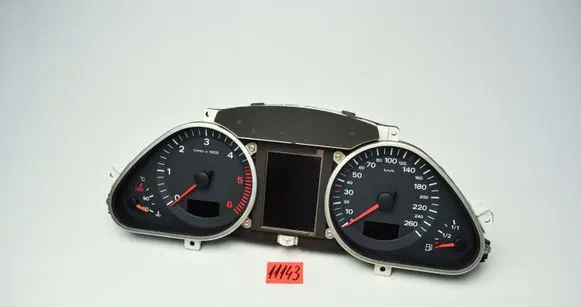 Audi A6 S6 C6 4F Speedometer (instrument cluster) 4F0920931B