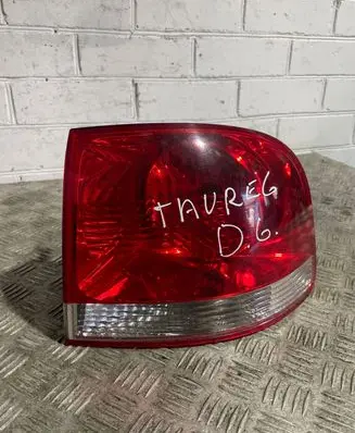 Volkswagen Touareg I Rear/tail lights 7L6945096K