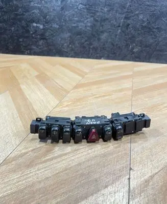 Mercedes-Benz S W220 Hazard light switch 2208215851 991022753001 3304130100