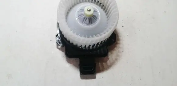 Suzuki Vitara (LY) Heater fan/blower