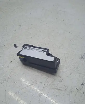 Volkswagen PASSAT B5 Airbag deployment crash/impact sensor IJ0909606N