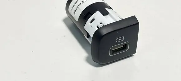 USB socket connector