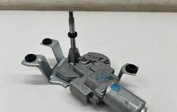 Mercedes-Benz CLA C118 X118 Rear window wiper motor A2479065102