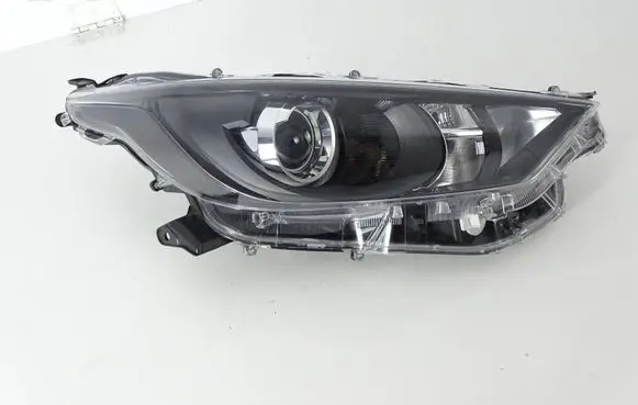 Toyota Yaris XP210 Headlight/headlamp KO6