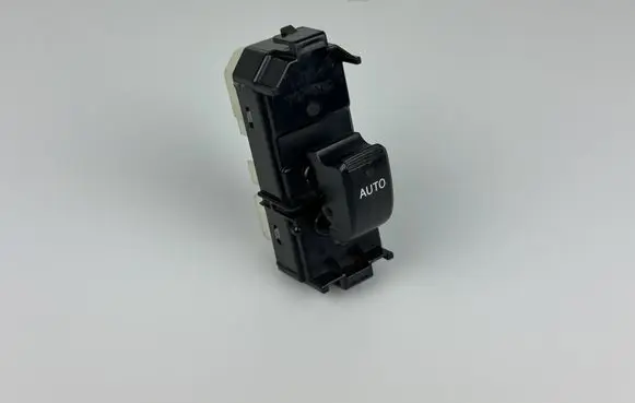 Toyota Avensis T250 Electric window control switch 8403044020 514777