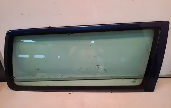 Volvo V70 Rear side window 30674475