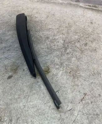 Peugeot 308 Rear wiper blade 