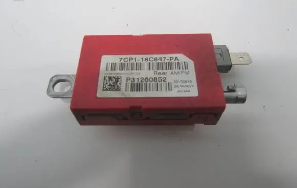 Volvo V60 Aerial antenna amplifier P31260852 7CP118C847PA 30170612