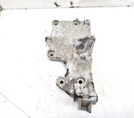 Volkswagen PASSAT B6 Engine mounting bracket 03g903143