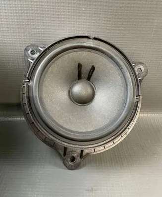 Dacia Duster II Front door speaker 281569368R