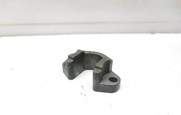 BMW 5 E60 E61 Fuel Injector clamp holder