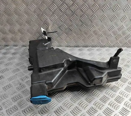 Audi A5 Windshield washer fluid reservoir/tank 8W6250 8W6955451E