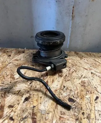 Opel Insignia A clutch release bearing 55563647