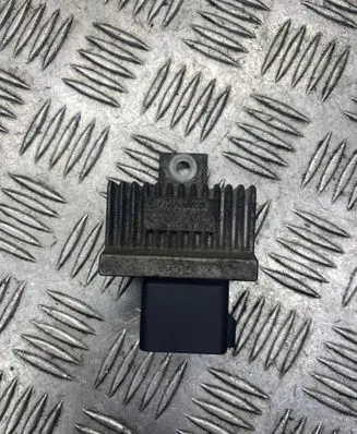 Mitsubishi Space Star Glow plug pre-heat relay 7700115078