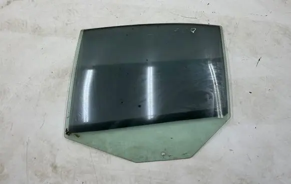 BMW 5 E60 E61 Front door window glass four-door 43R00049