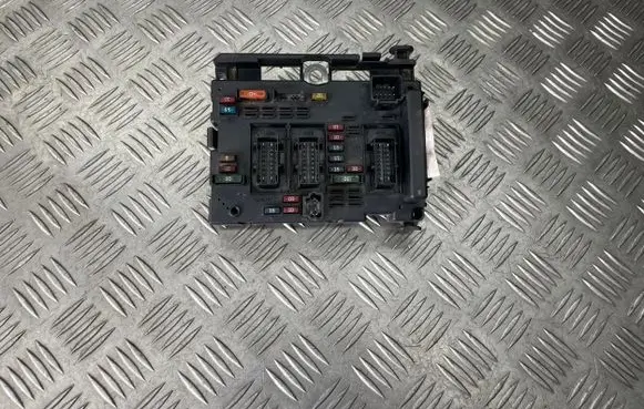 Peugeot 307 Comfort/convenience module 9650664080 35312855