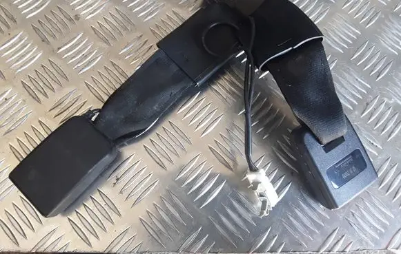 Nissan Qashqai Middle seatbelt buckle (rear) 88863JD10A