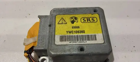 Land Rover Freelander Airbag control unit/module YWC106360 E0006
