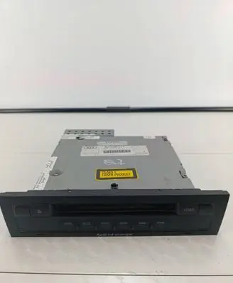 Audi Q7 4L CD/DVD changer 4L0035111