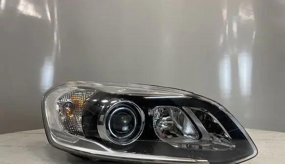 Volvo XC60 Headlight/headlamp 31420250