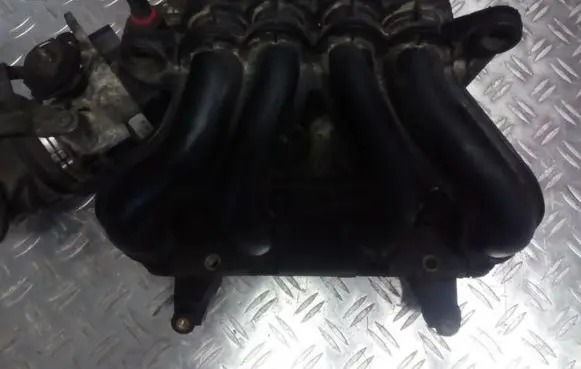 Ford Fusion Intake manifold vp2s6u9424cc vp2s6u-9424-cc