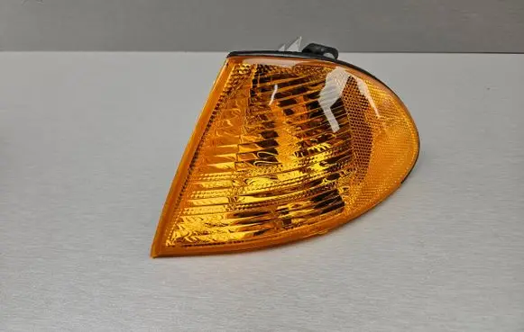 BMW 3 E46 Front indicator light 6902765 63136902765 8370585