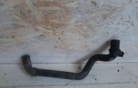 Volvo V50 Engine coolant pipe/hose