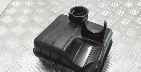 Intake resonator
