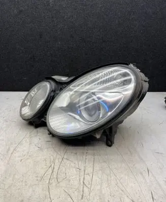 Mercedes-Benz E W211 Headlight/headlamp A0028206026 5DF00870400