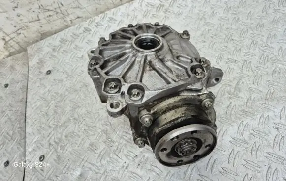 Mercedes-Benz E W212 Front differential 2213308700 A2213310000 A2213350100