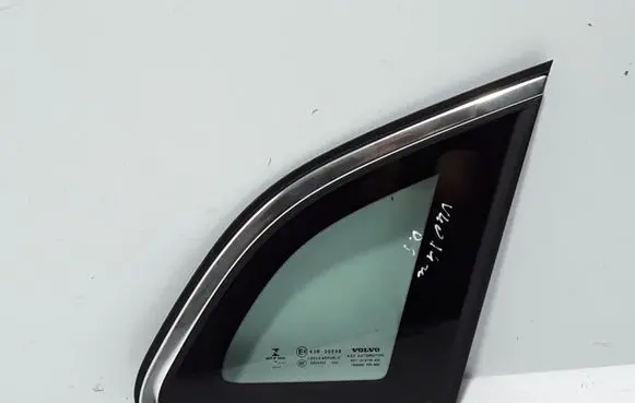 Volvo V40 Rear side window 31386779