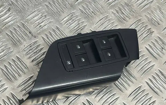 Opel Insignia A Electric window control switch 22915121 321335 0000628703