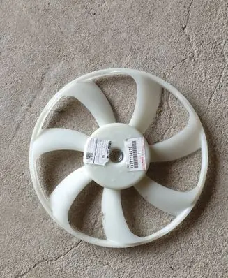 Lexus ES 300h (6th Gen) Fan impeller 1636136070