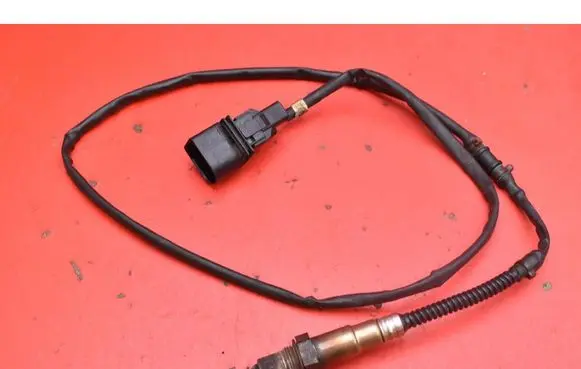 Audi A4 S4 B6 8E 8H Lambda probe sensor 06B906265D