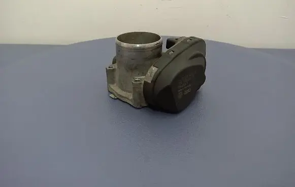 Volkswagen Golf IV Throttle body valve 036133062A