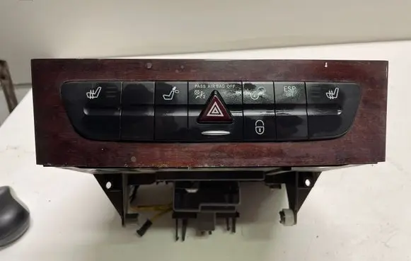 Mercedes-Benz E W211 Other control units/modules A2116800552