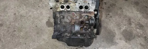 Peugeot 206 Engine