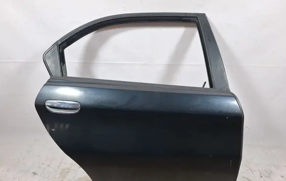 Alfa Romeo 166 Rear door 