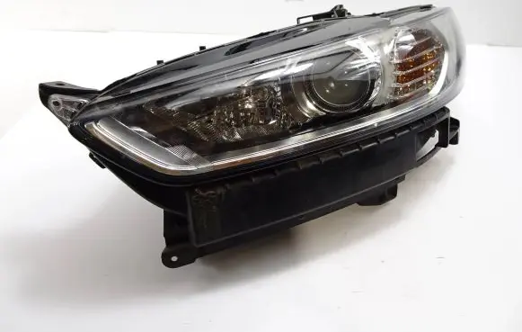 Ford Mondeo MK V Headlight/headlamp