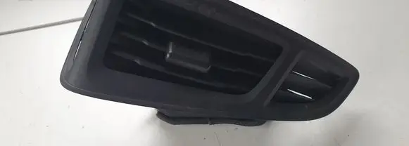 Ford Focus Dashboard side air vent grill/cover trim