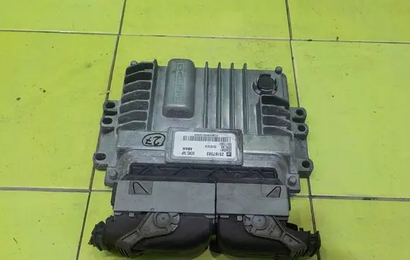 Chevrolet Orlando Engine control unit/module 25187593
