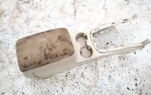 Hyundai Santa Fe Armrest 846812b000 84681-2b000