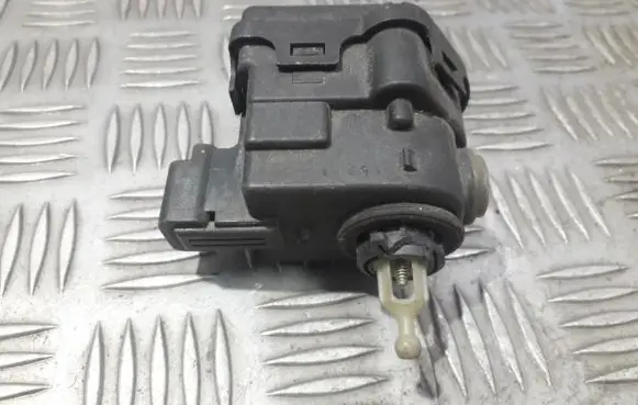 Renault Laguna II Headlight level adjustment motor 8200006664 00816400