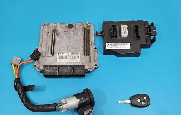 Opel Vivaro Engine control unit/module ECU 0281014648 IMPRK1596532