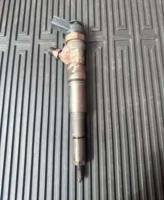 BMW X3 E83 Fuel injector 0445110216
