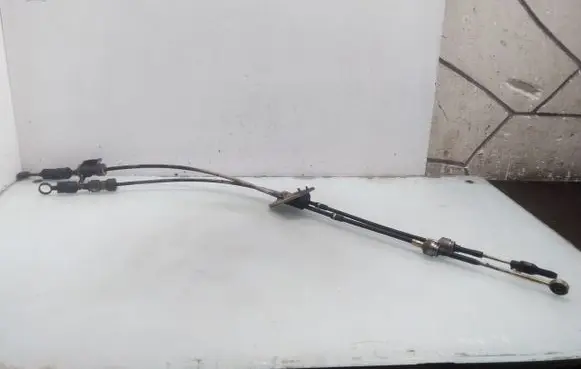 Nissan X-Trail T30 Gear shift cable linkage